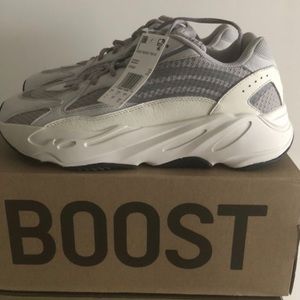 Adidas Yeezy Boost 700 V2 Static size 10